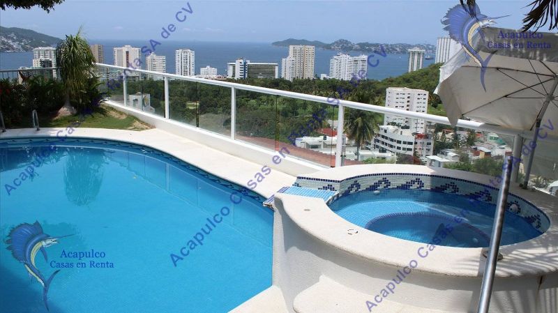 Se Renta Casa en Acapulco, por dia, para  privada y 5  recamaras.